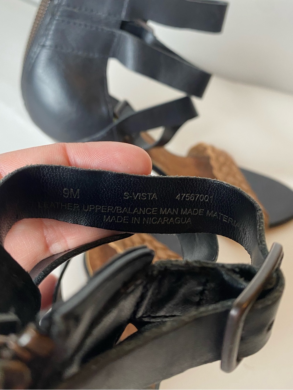 Sam Edelman Black and Tan Heels size 9 - Picture 5 of 7